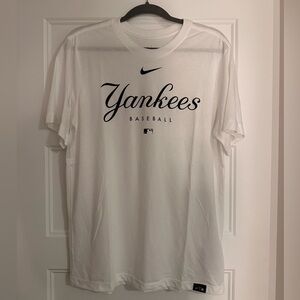 Nike Yankees T-Shirt